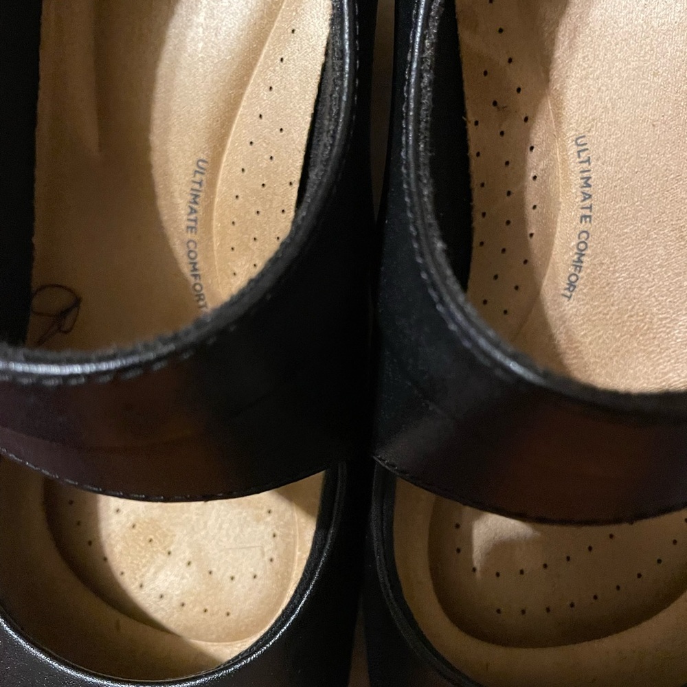 Clarks Black Leather Women's Shoes - Picture 6 of 8